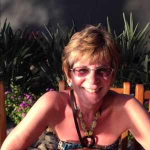 Meet your Posher, Rose